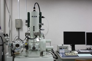 サーマル電界放出形走査電子顕微鏡
